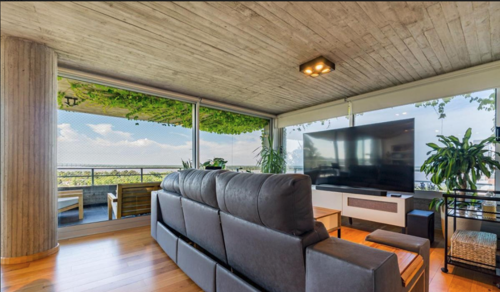 Departamento con vista a rio