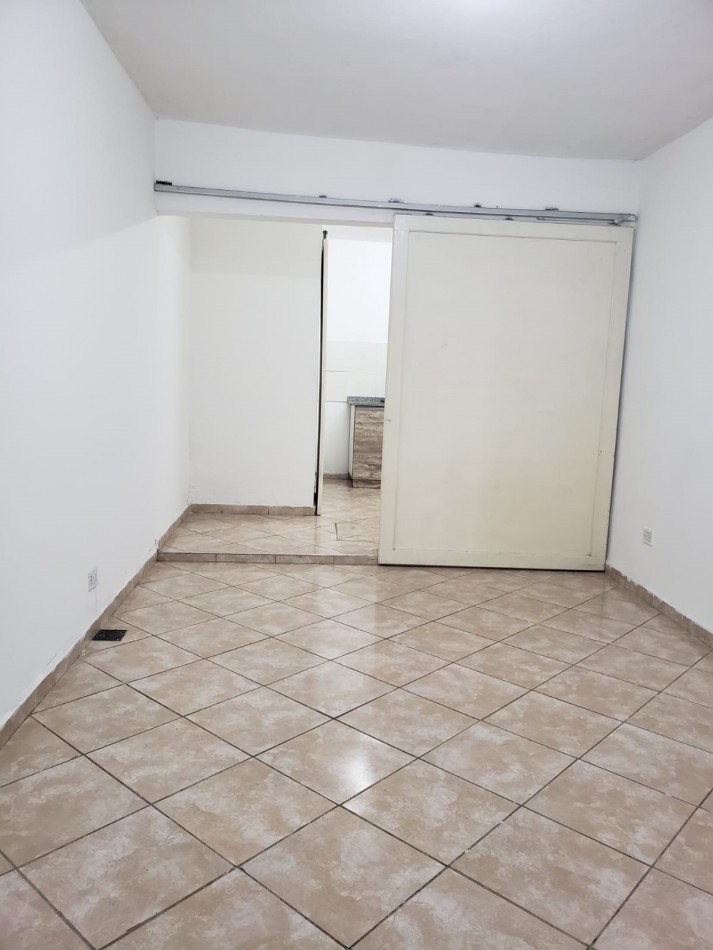 ALQUILO LOCAL SAN VICENTE